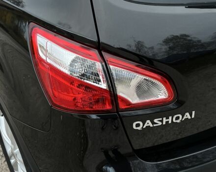 Черный Ниссан Кашкай, объемом двигателя 1.6 л и пробегом 170 тыс. км за 10999 $, фото 9 на Automoto.ua