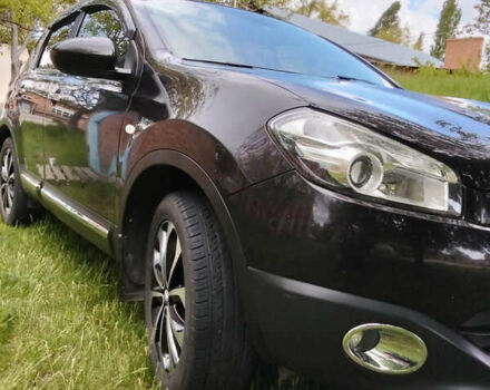 Черный Ниссан Кашкай, объемом двигателя 1.5 л и пробегом 233 тыс. км за 10600 $, фото 5 на Automoto.ua