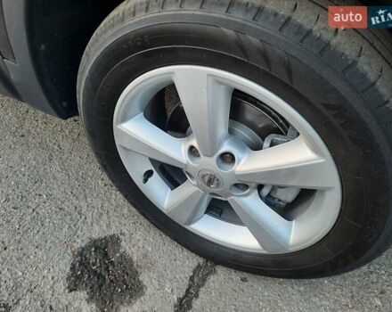 Черный Ниссан Кашкай, объемом двигателя 1.6 л и пробегом 211 тыс. км за 10800 $, фото 59 на Automoto.ua