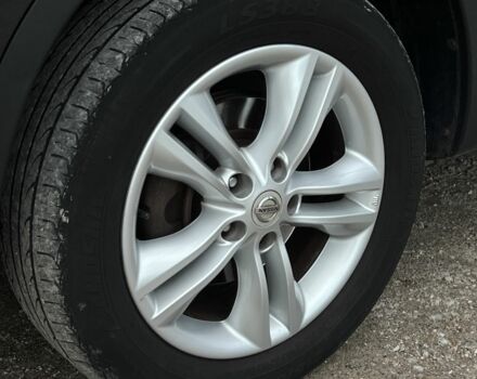 Черный Ниссан Кашкай, объемом двигателя 1.6 л и пробегом 170 тыс. км за 10999 $, фото 20 на Automoto.ua