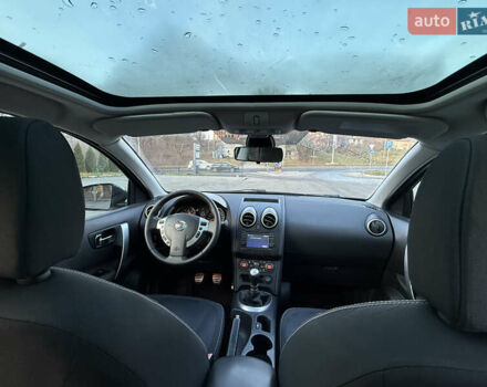 Черный Ниссан Кашкай, объемом двигателя 2 л и пробегом 240 тыс. км за 9999 $, фото 24 на Automoto.ua