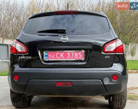 Черный Ниссан Кашкай, объемом двигателя 1.5 л и пробегом 207 тыс. км за 10850 $, фото 5 на Automoto.ua