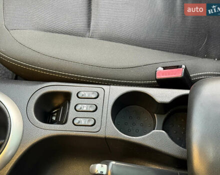 Черный Ниссан Кашкай, объемом двигателя 1.5 л и пробегом 239 тыс. км за 10100 $, фото 16 на Automoto.ua