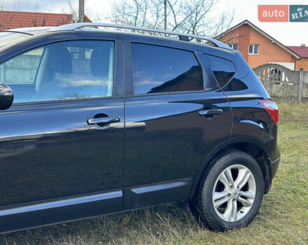 Черный Ниссан Кашкай, объемом двигателя 1.5 л и пробегом 241 тыс. км за 10600 $, фото 4 на Automoto.ua