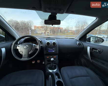 Черный Ниссан Кашкай, объемом двигателя 2 л и пробегом 240 тыс. км за 9999 $, фото 7 на Automoto.ua