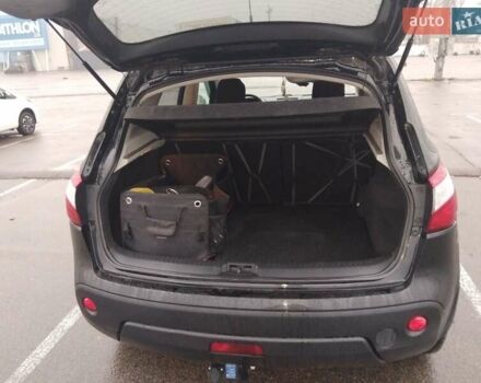 Черный Ниссан Кашкай, объемом двигателя 1.6 л и пробегом 238 тыс. км за 10200 $, фото 1 на Automoto.ua