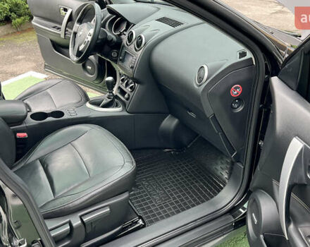 Черный Ниссан Кашкай, объемом двигателя 1.5 л и пробегом 220 тыс. км за 10950 $, фото 5 на Automoto.ua