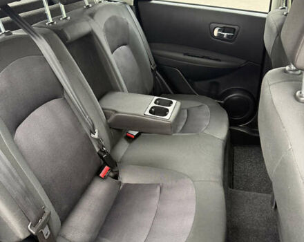 Чорний Ніссан Кашкай, об'ємом двигуна 1.6 л та пробігом 178 тис. км за 12200 $, фото 112 на Automoto.ua