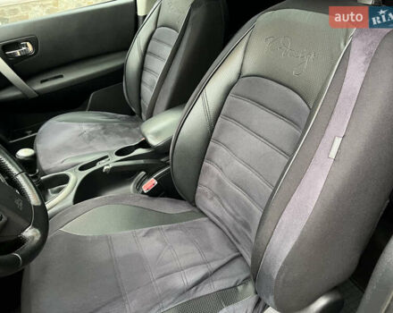 Черный Ниссан Кашкай, объемом двигателя 1.6 л и пробегом 230 тыс. км за 11000 $, фото 13 на Automoto.ua