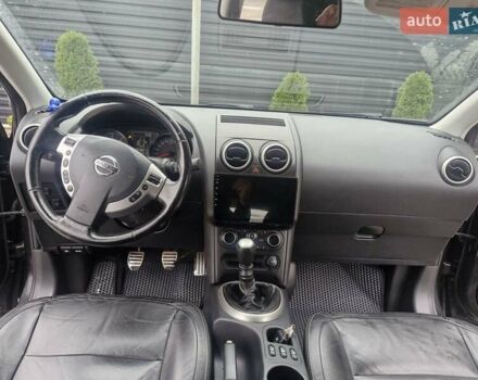 Черный Ниссан Кашкай, объемом двигателя 1.6 л и пробегом 290 тыс. км за 11500 $, фото 8 на Automoto.ua