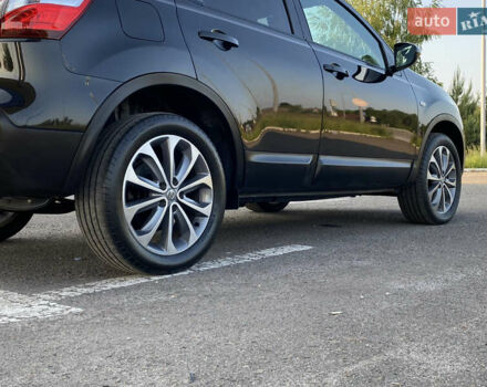 Черный Ниссан Кашкай, объемом двигателя 1.6 л и пробегом 231 тыс. км за 11700 $, фото 16 на Automoto.ua