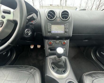 Черный Ниссан Кашкай, объемом двигателя 2 л и пробегом 204 тыс. км за 10999 $, фото 12 на Automoto.ua