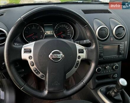 Чорний Ніссан Кашкай, об'ємом двигуна 1.6 л та пробігом 235 тис. км за 10750 $, фото 17 на Automoto.ua