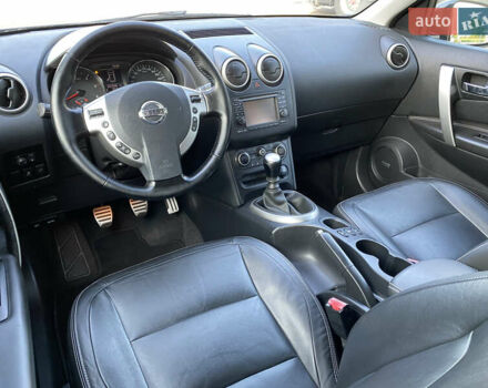 Черный Ниссан Кашкай, объемом двигателя 1.6 л и пробегом 231 тыс. км за 11700 $, фото 19 на Automoto.ua