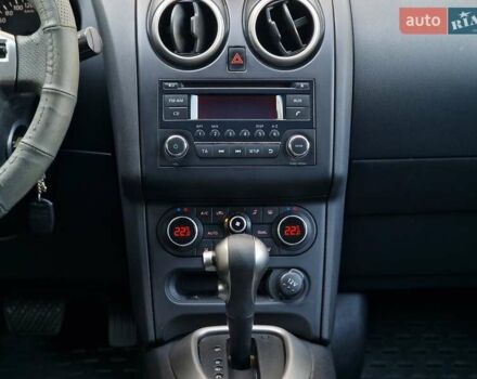 Чорний Ніссан Кашкай, об'ємом двигуна 1.6 л та пробігом 158 тис. км за 9990 $, фото 53 на Automoto.ua