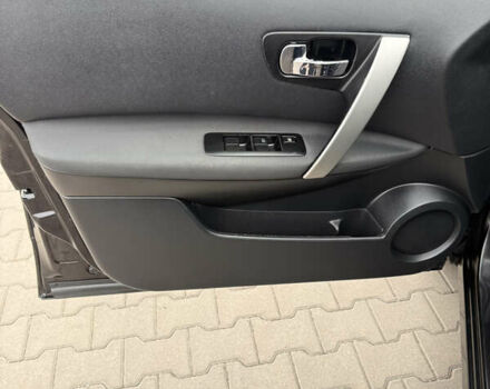 Чорний Ніссан Кашкай, об'ємом двигуна 1.6 л та пробігом 178 тис. км за 12200 $, фото 36 на Automoto.ua