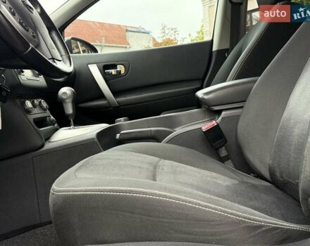 Черный Ниссан Кашкай, объемом двигателя 2 л и пробегом 171 тыс. км за 13300 $, фото 28 на Automoto.ua