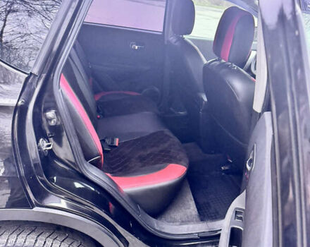 Черный Ниссан Кашкай, объемом двигателя 1.6 л и пробегом 300 тыс. км за 10300 $, фото 14 на Automoto.ua