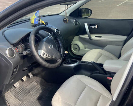 Чорний Ніссан Кашкай, об'ємом двигуна 1.6 л та пробігом 192 тис. км за 10900 $, фото 6 на Automoto.ua