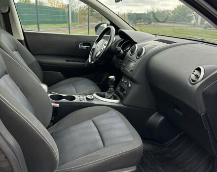 Черный Ниссан Кашкай, объемом двигателя 1.6 л и пробегом 189 тыс. км за 11550 $, фото 33 на Automoto.ua