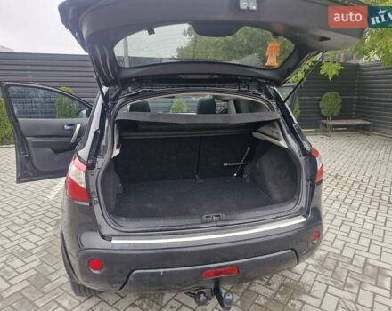 Черный Ниссан Кашкай, объемом двигателя 1.6 л и пробегом 290 тыс. км за 11500 $, фото 5 на Automoto.ua