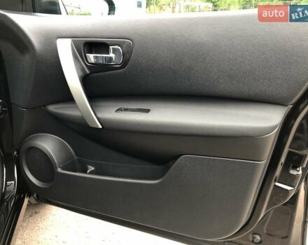 Черный Ниссан Кашкай, объемом двигателя 2 л и пробегом 184 тыс. км за 13600 $, фото 44 на Automoto.ua