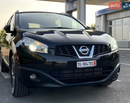 Черный Ниссан Кашкай, объемом двигателя 1.6 л и пробегом 231 тыс. км за 11700 $, фото 4 на Automoto.ua