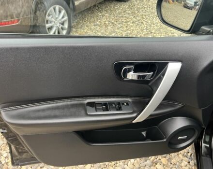 Черный Ниссан Кашкай, объемом двигателя 2 л и пробегом 204 тыс. км за 10999 $, фото 6 на Automoto.ua