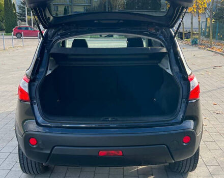 Чорний Ніссан Кашкай, об'ємом двигуна 2 л та пробігом 240 тис. км за 12900 $, фото 76 на Automoto.ua