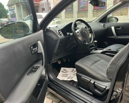 Черный Ниссан Кашкай, объемом двигателя 1.6 л и пробегом 219 тыс. км за 11350 $, фото 10 на Automoto.ua