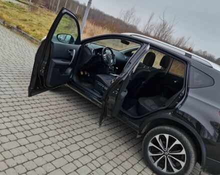 Черный Ниссан Кашкай, объемом двигателя 1.6 л и пробегом 236 тыс. км за 10700 $, фото 12 на Automoto.ua