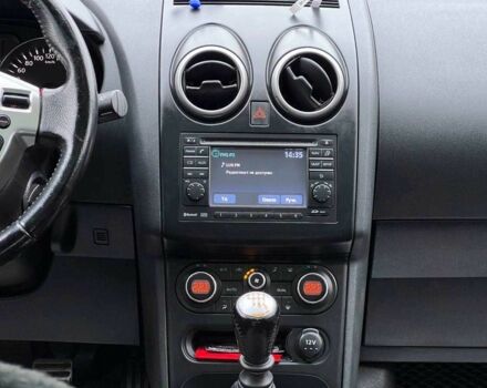 Черный Ниссан Кашкай, объемом двигателя 1.6 л и пробегом 248 тыс. км за 12000 $, фото 19 на Automoto.ua