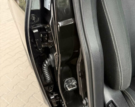 Чорний Ніссан Кашкай, об'ємом двигуна 1.6 л та пробігом 178 тис. км за 12200 $, фото 108 на Automoto.ua