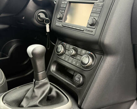 Чорний Ніссан Кашкай, об'ємом двигуна 1.6 л та пробігом 178 тис. км за 12200 $, фото 78 на Automoto.ua