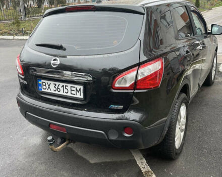 Черный Ниссан Кашкай, объемом двигателя 1.6 л и пробегом 300 тыс. км за 10300 $, фото 2 на Automoto.ua