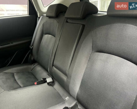 Черный Ниссан Кашкай, объемом двигателя 1.6 л и пробегом 219 тыс. км за 11350 $, фото 23 на Automoto.ua