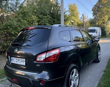 Черный Ниссан Кашкай, объемом двигателя 1.6 л и пробегом 295 тыс. км за 12200 $, фото 5 на Automoto.ua