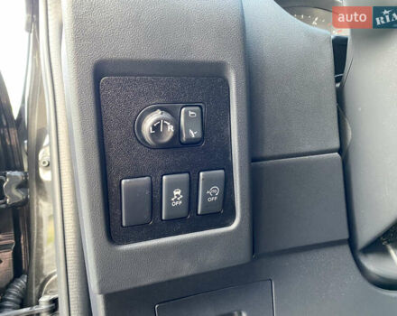 Черный Ниссан Кашкай, объемом двигателя 1.6 л и пробегом 231 тыс. км за 11700 $, фото 22 на Automoto.ua