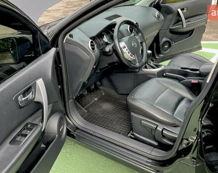 Черный Ниссан Кашкай, объемом двигателя 1.5 л и пробегом 220 тыс. км за 10950 $, фото 6 на Automoto.ua