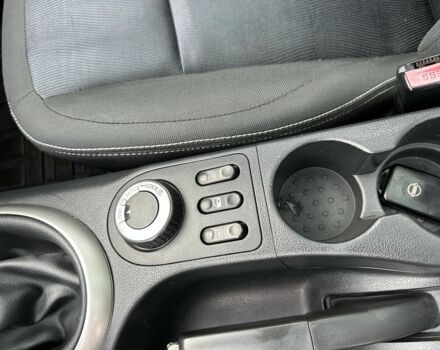 Черный Ниссан Кашкай, объемом двигателя 1.6 л и пробегом 191 тыс. км за 11550 $, фото 7 на Automoto.ua