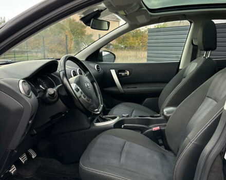 Черный Ниссан Кашкай, объемом двигателя 1.6 л и пробегом 189 тыс. км за 11550 $, фото 35 на Automoto.ua