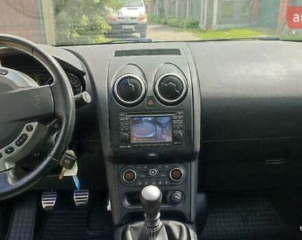 Черный Ниссан Кашкай, объемом двигателя 1.6 л и пробегом 203 тыс. км за 12700 $, фото 11 на Automoto.ua