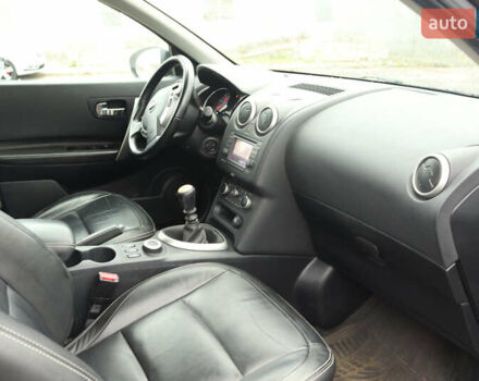 Чорний Ніссан Кашкай, об'ємом двигуна 1.6 л та пробігом 211 тис. км за 12250 $, фото 18 на Automoto.ua