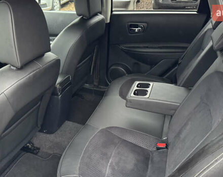 Черный Ниссан Кашкай, объемом двигателя 1.6 л и пробегом 263 тыс. км за 11700 $, фото 49 на Automoto.ua