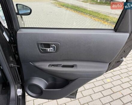 Черный Ниссан Кашкай, объемом двигателя 2 л и пробегом 240 тыс. км за 12599 $, фото 49 на Automoto.ua