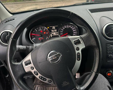 Чорний Ніссан Кашкай, об'ємом двигуна 1.6 л та пробігом 211 тис. км за 11950 $, фото 16 на Automoto.ua