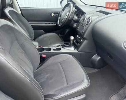 Черный Ниссан Кашкай, объемом двигателя 1.6 л и пробегом 160 тыс. км за 11950 $, фото 27 на Automoto.ua