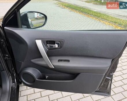 Черный Ниссан Кашкай, объемом двигателя 2 л и пробегом 240 тыс. км за 12599 $, фото 52 на Automoto.ua