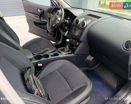 Чорний Ніссан Кашкай, об'ємом двигуна 1.6 л та пробігом 203 тис. км за 12300 $, фото 7 на Automoto.ua