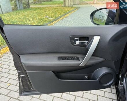 Черный Ниссан Кашкай, объемом двигателя 2 л и пробегом 240 тыс. км за 12599 $, фото 27 на Automoto.ua